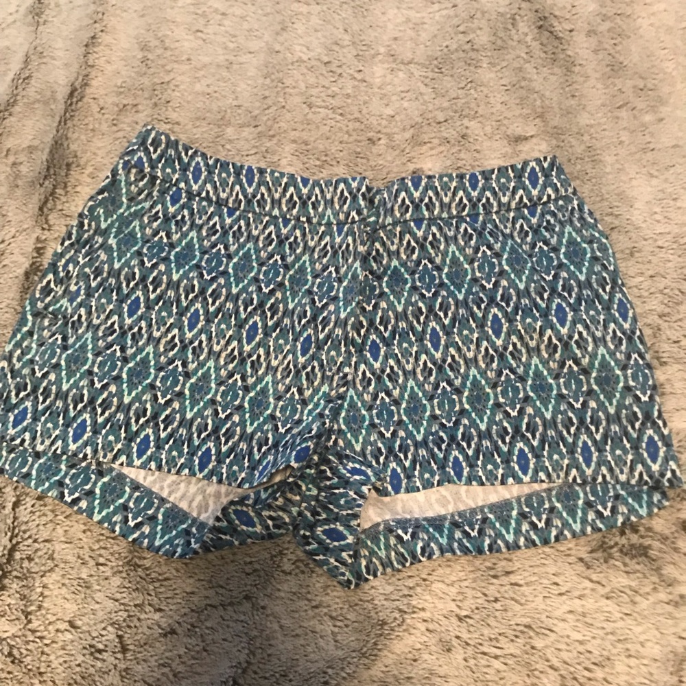 Patterned chino shorts